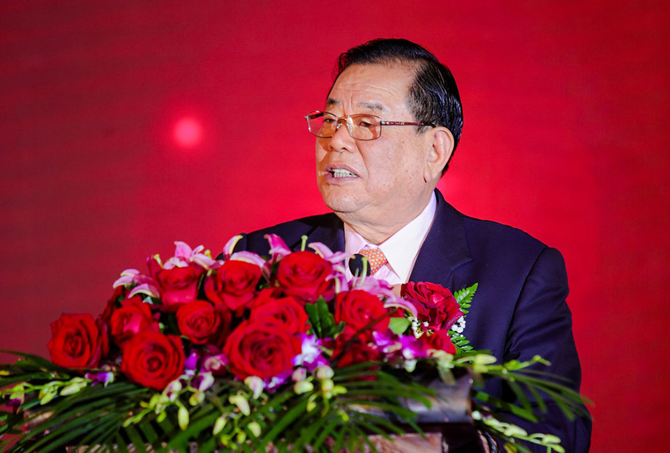 不朽情缘人将用心坚守使命,<br>为实现妄想不惧风尘仆仆、砥砺前行。